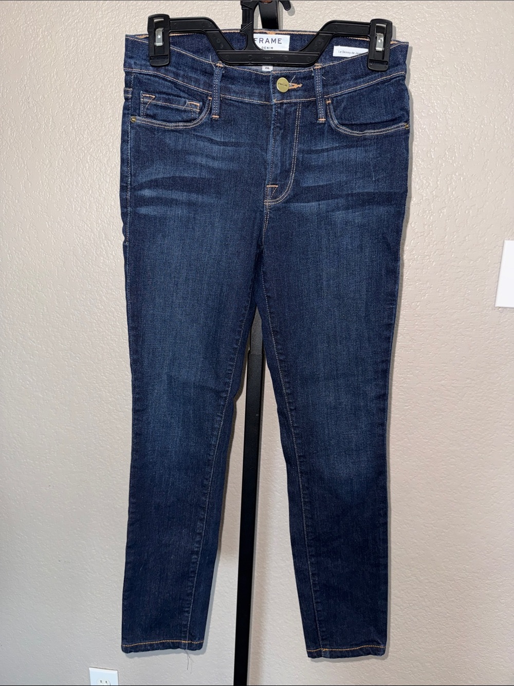 Frame Le Skinny de Jeanne dark wash denim jeans size 26